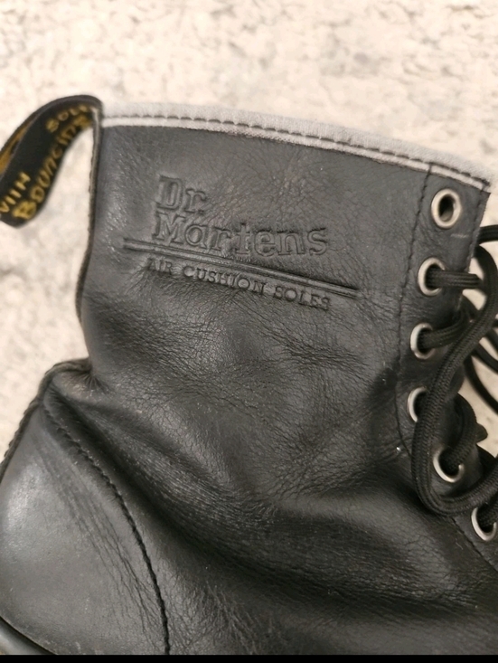 Dr. Martens Unisex 1460 Black Pebbled Leather Classic Rock Punk Boot 7m 9W main image 15
